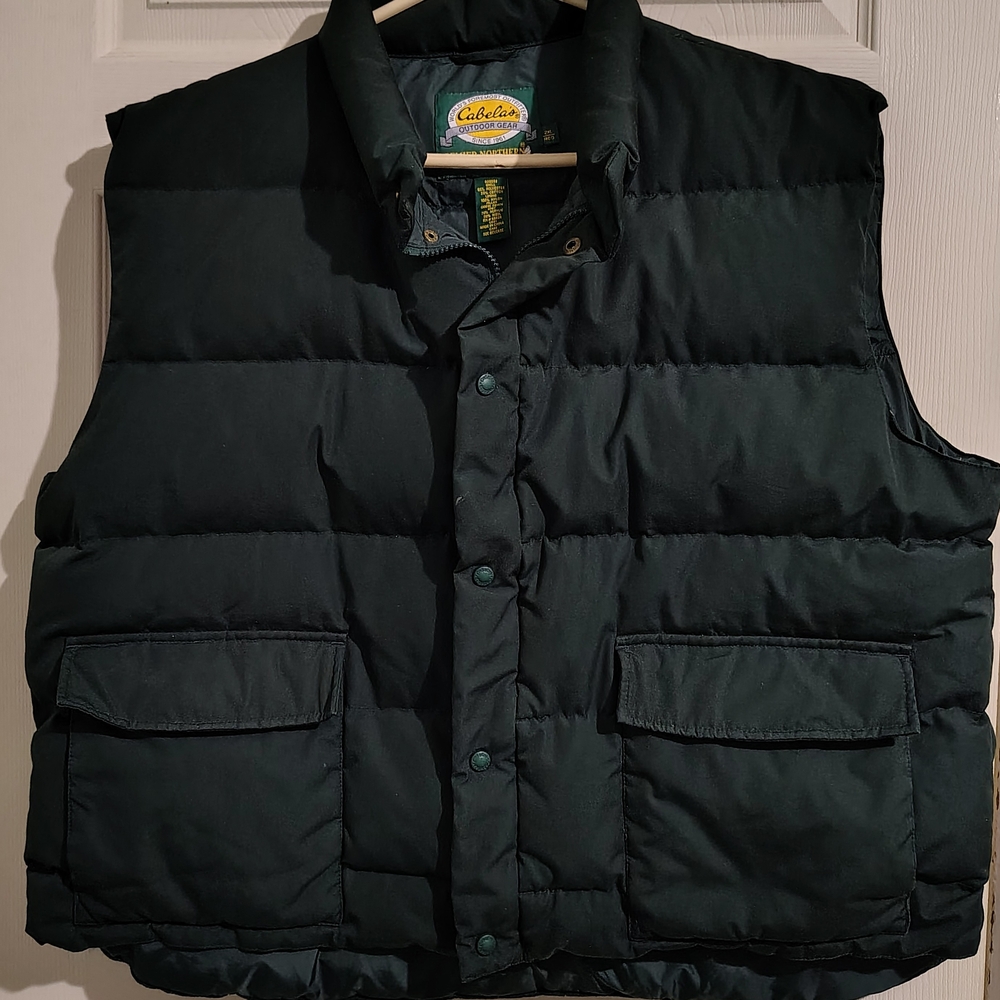 Cabela's Men's Black Puffer Vest